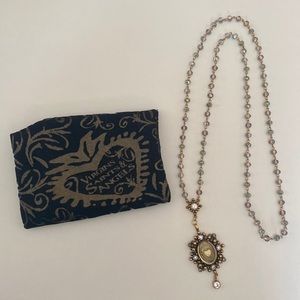 VSA - Virgins Saints and Angels Sacred
Heart Drop Crystal Necklace Gold